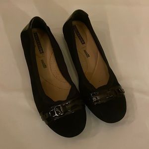 Clarks Cushion Black Flats with Buckle Top
